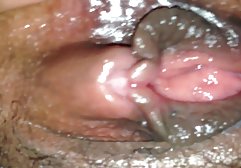 في الحمام صور عربي سكسي وهي خائفة منه.